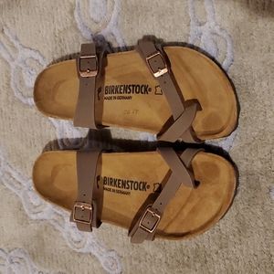 Sold 🤑 New Birkenstock sandles Sz 9.5